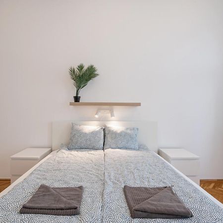 Luxurious Downtown Family Suite Boedapest Buitenkant foto