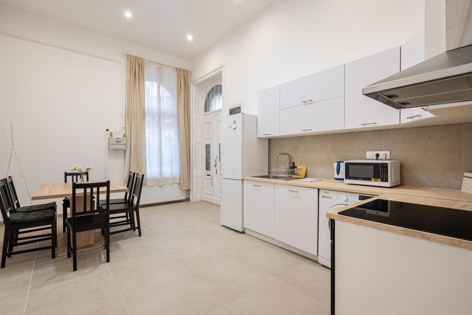 Luxurious Downtown Family Suite Boedapest Buitenkant foto